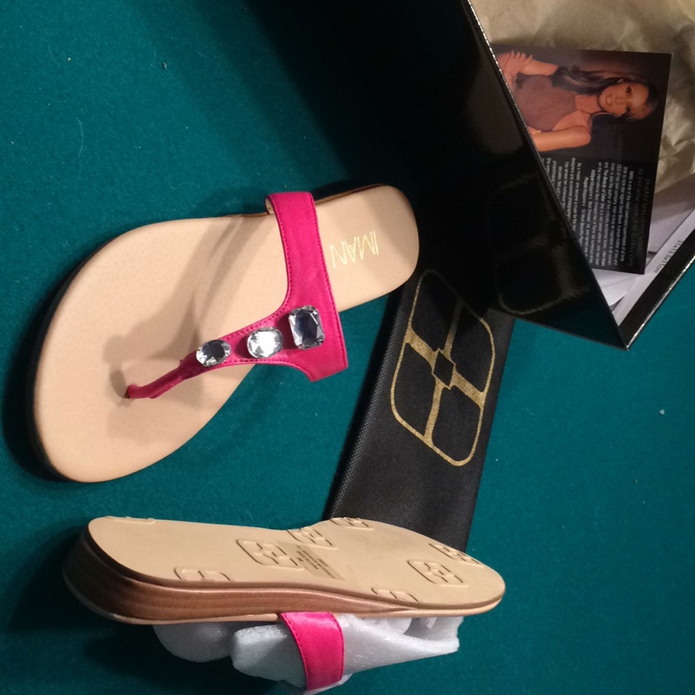Iman thongs w/rhinestone new never worn in Fuchsia
